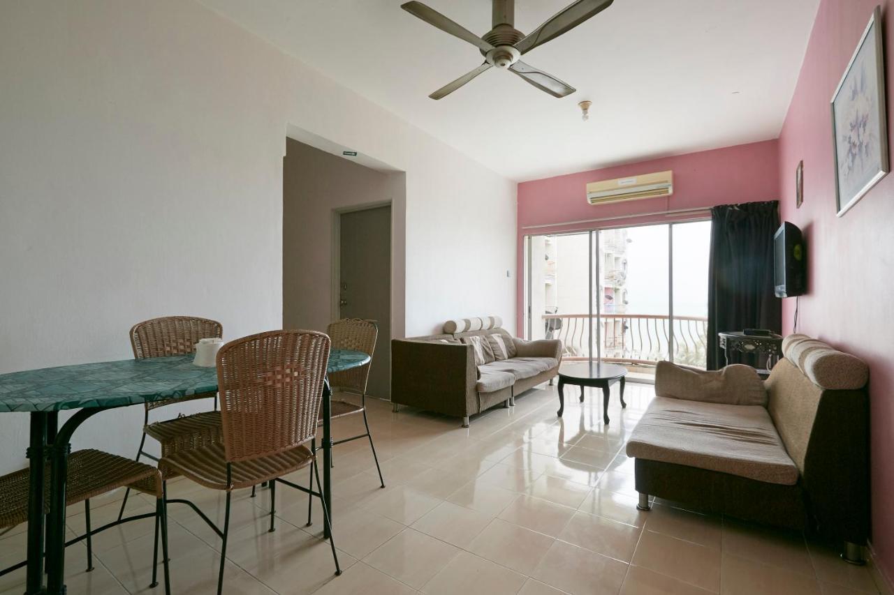 Sunshine Bay Resort Port Dickson Exterior foto