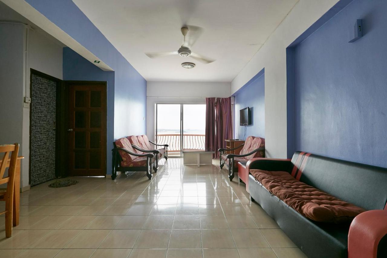 Sunshine Bay Resort Port Dickson Exterior foto